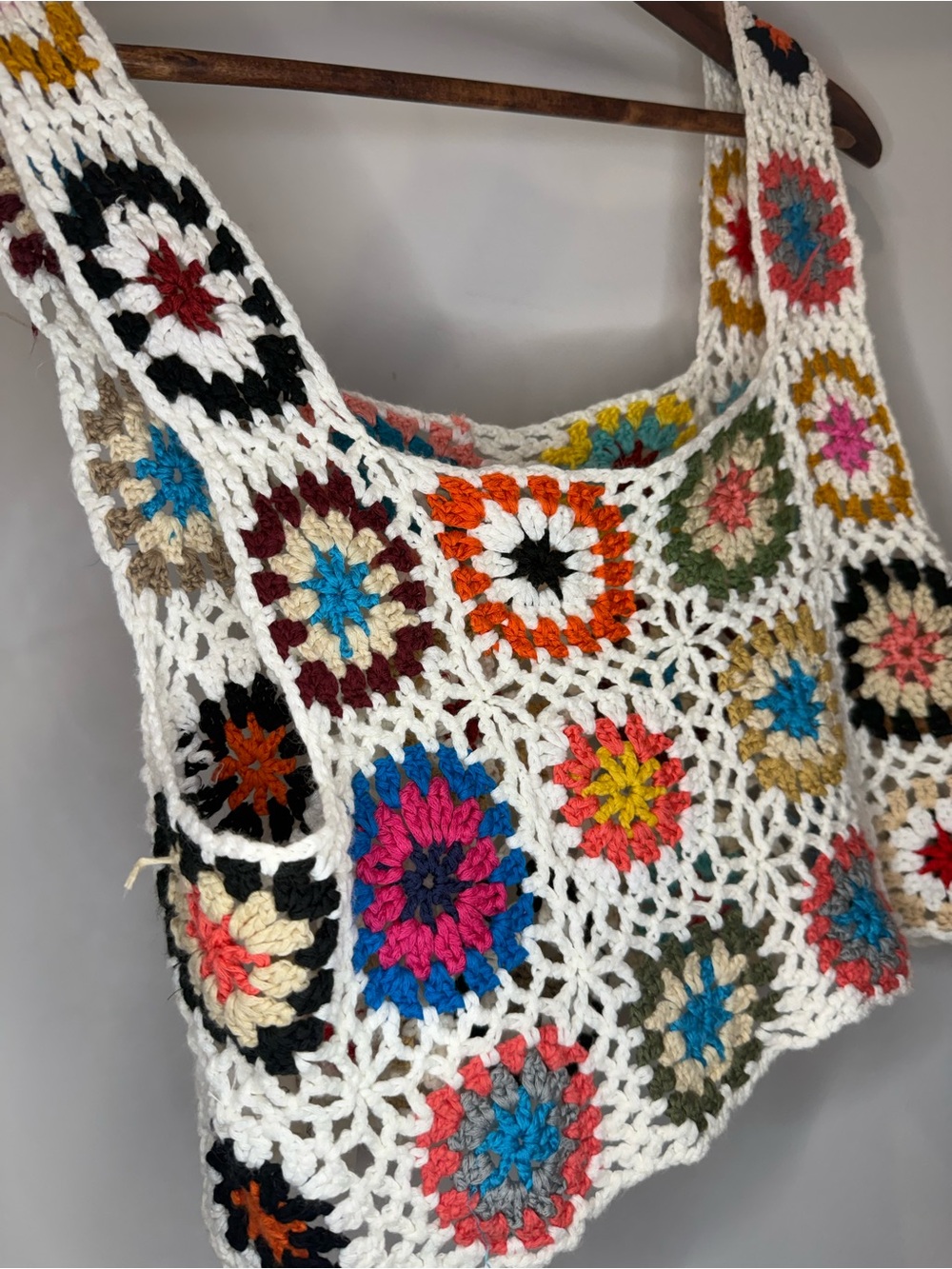 Tank Crochet Multicolor Granny Square Shoulder Bag - White Base
